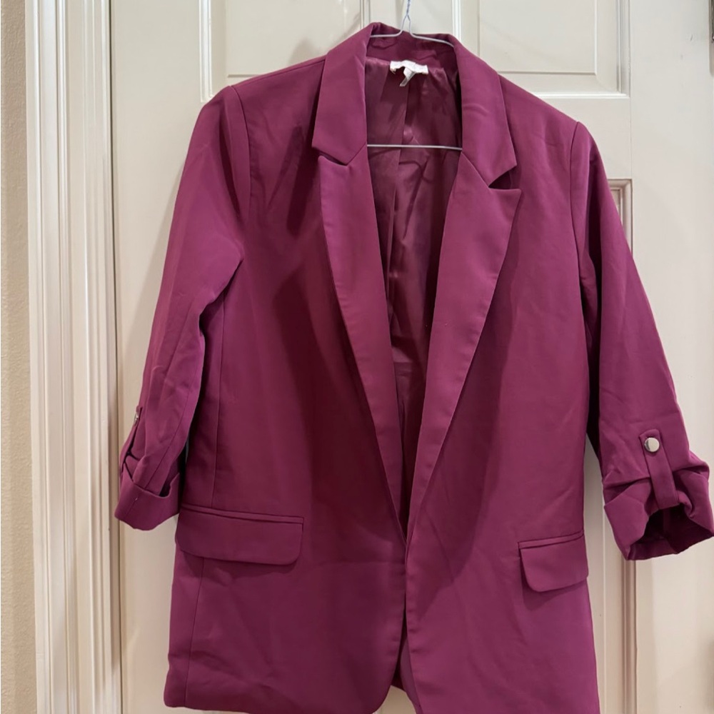 Entro Purple Short Sleeve Blazer with Notched Lapels